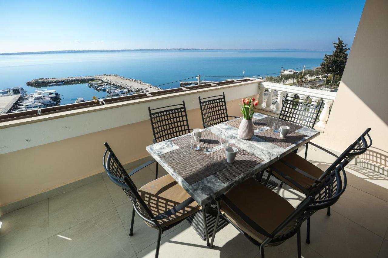 Apartments Melissa Врси Экстерьер фото