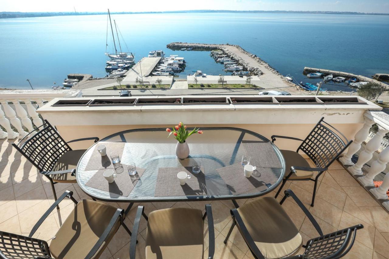 Apartments Melissa Врси Экстерьер фото